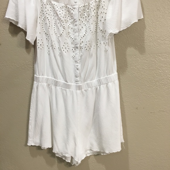 Honey Belle Dresses & Skirts - Honey Belle White Romper Size M (EUC)